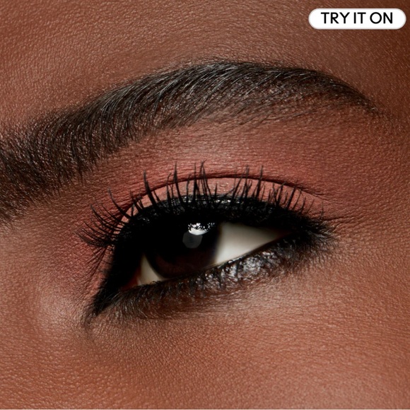 ‼️ LAST ONE 💕 STRIKE A POSE a MAC POWDERKISS  MATTE SHADOW. *NEW: 50% OFF RETAIL - Picture 3 of 6